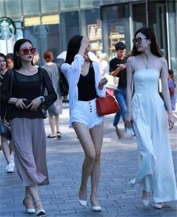 女老板私人请男保姆
