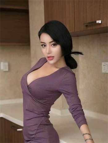 老婆和三个男人打麻将