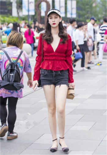 老婆偷人绿帽子小说