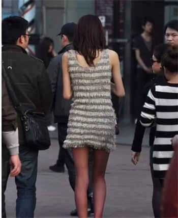抖音杨一凡比大小视频资源
