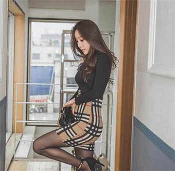 spank实践打哭小贝