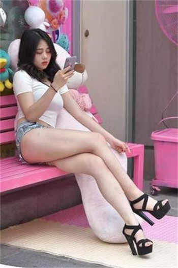 足浴按摩可以动手动脚么