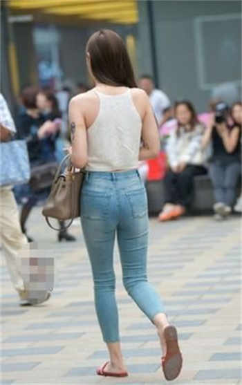 触手怪产卵美女怀虫子