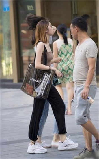 qq女士爱狗微信群号