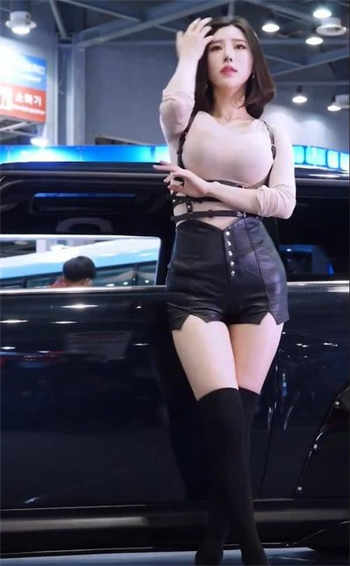 抖音网红纹身女视频
