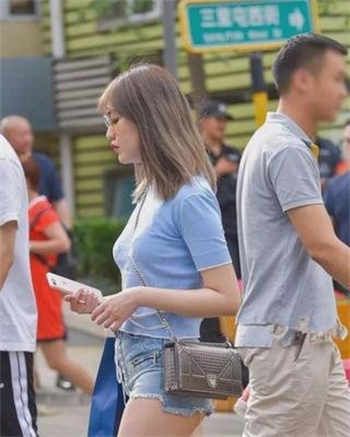 幸运逻辑是后宫吗