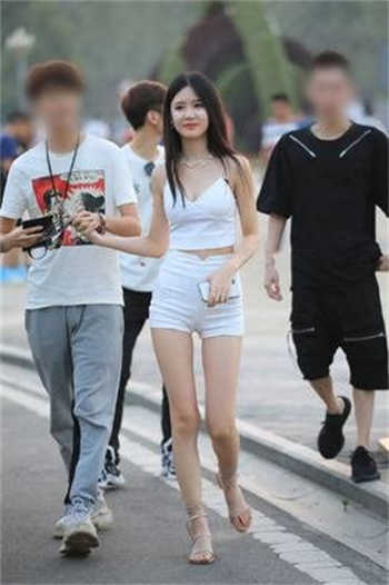 东莞2万多女工的电子厂